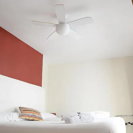 Apartamentos Paloma Dreams 3000 Apartment Granada